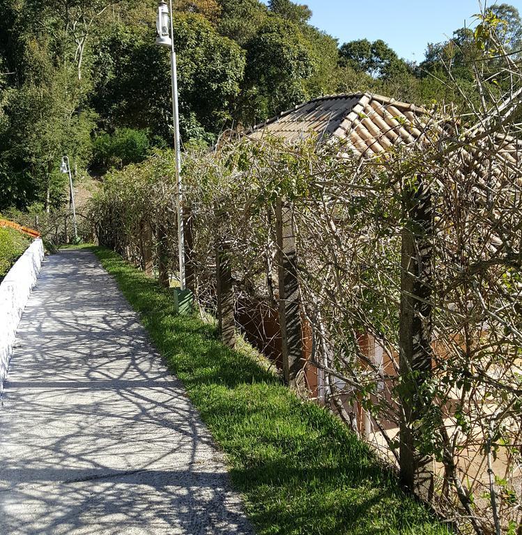Pousada Recanto Dos Beija Flores Monte Alegre do Sul Exterior foto